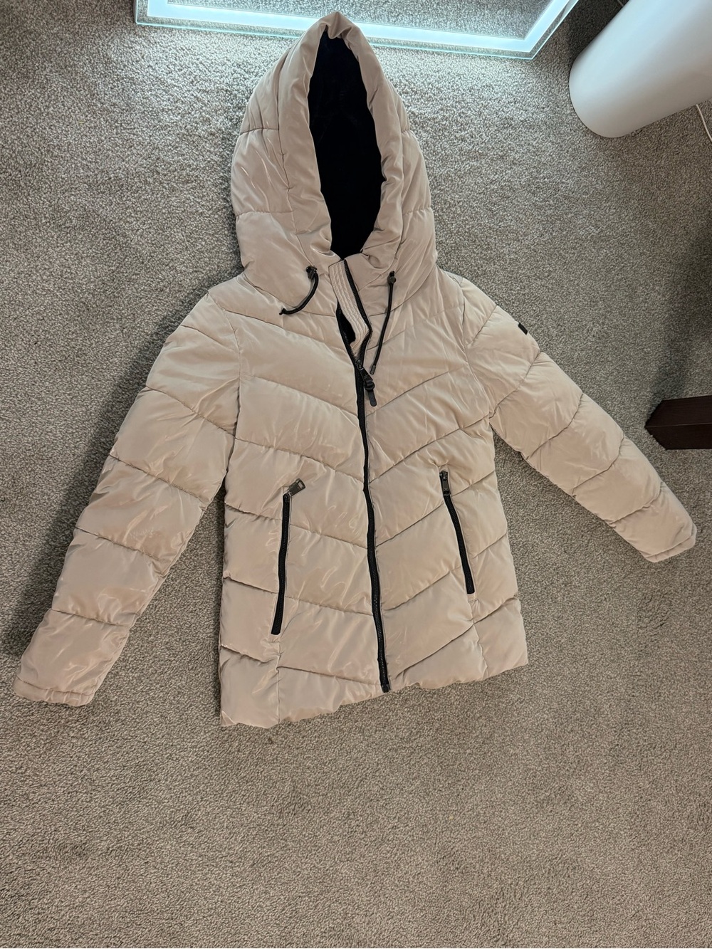 DKNY Cream Quilted Hooded Puffer Jacket with Black Trim